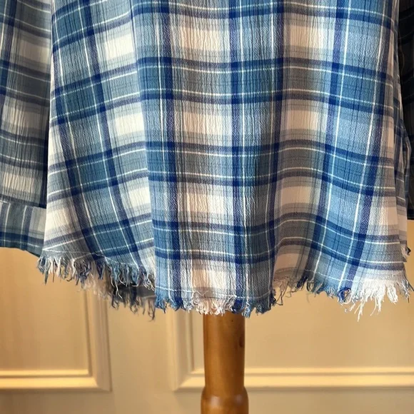 Dear John Fringed Hem Shirt - Picture 3 of 10